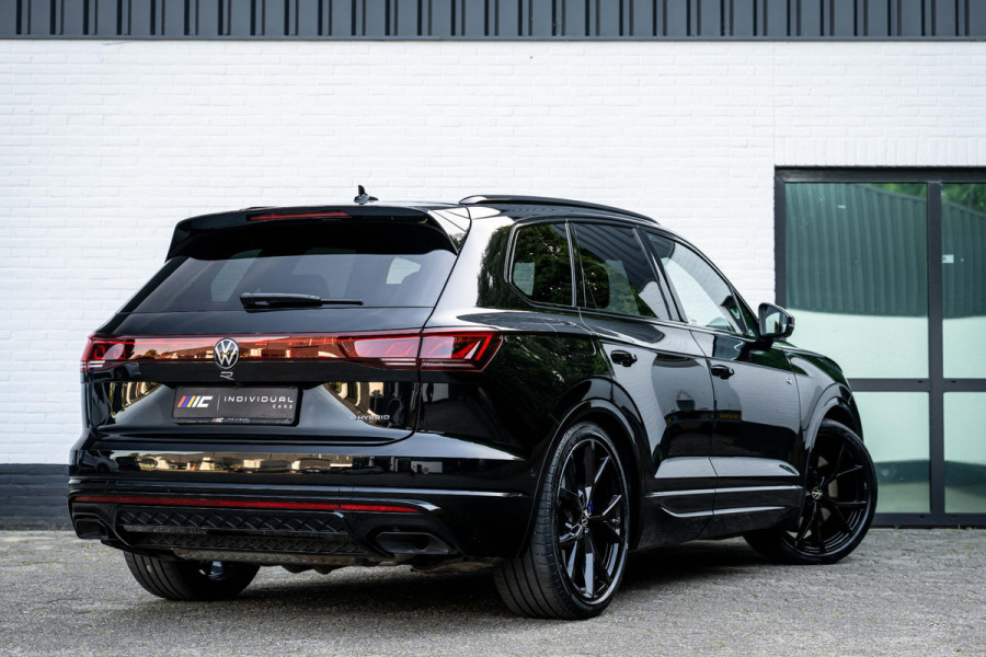 Volkswagen Touareg 3.0 TSI eHybrid R 4M Puglia DynAudio Trekhaak