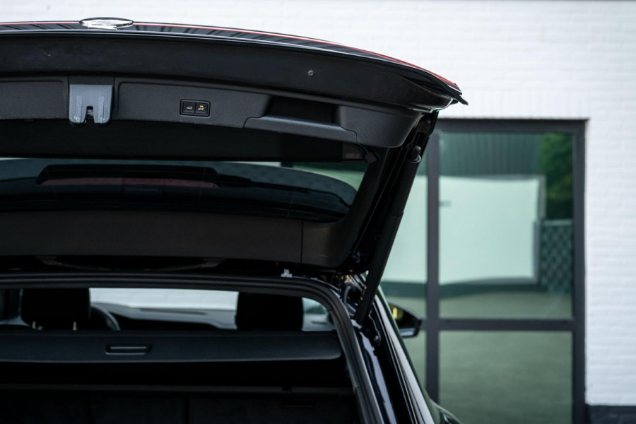 Volkswagen Touareg 3.0 TSI eHybrid R 4M Puglia DynAudio Trekhaak