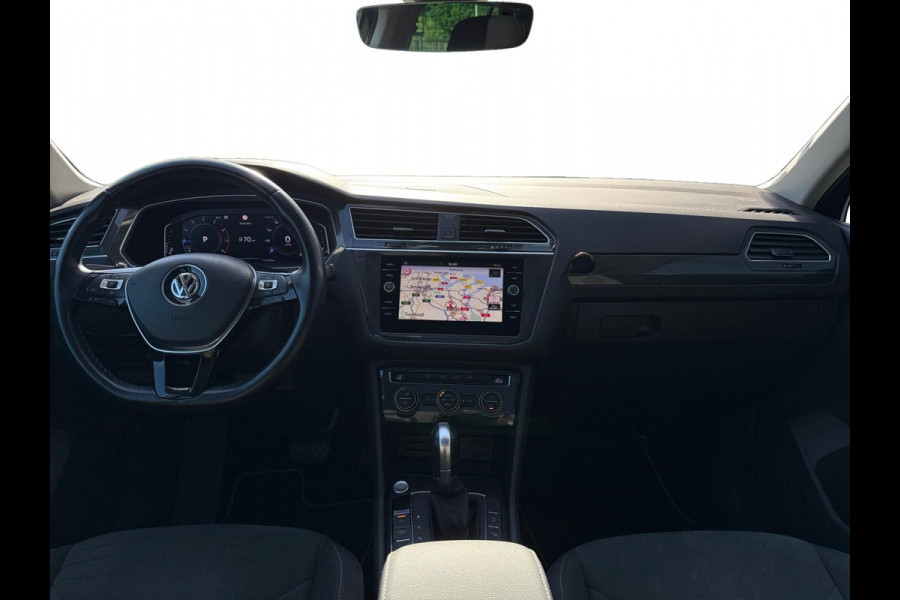 Volkswagen Tiguan 1.5 TSI ACT Highline | Pano | Dash | Alcantara