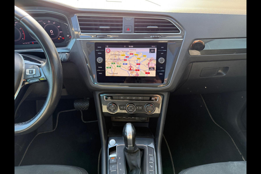 Volkswagen Tiguan 1.5 TSI ACT Highline | Pano | Dash | Alcantara