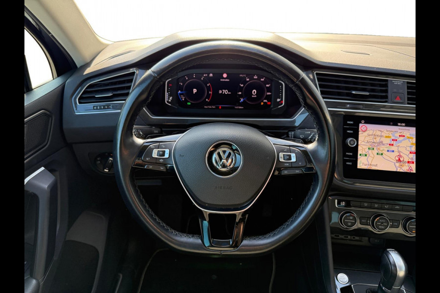 Volkswagen Tiguan 1.5 TSI ACT Highline | Pano | Dash | Alcantara