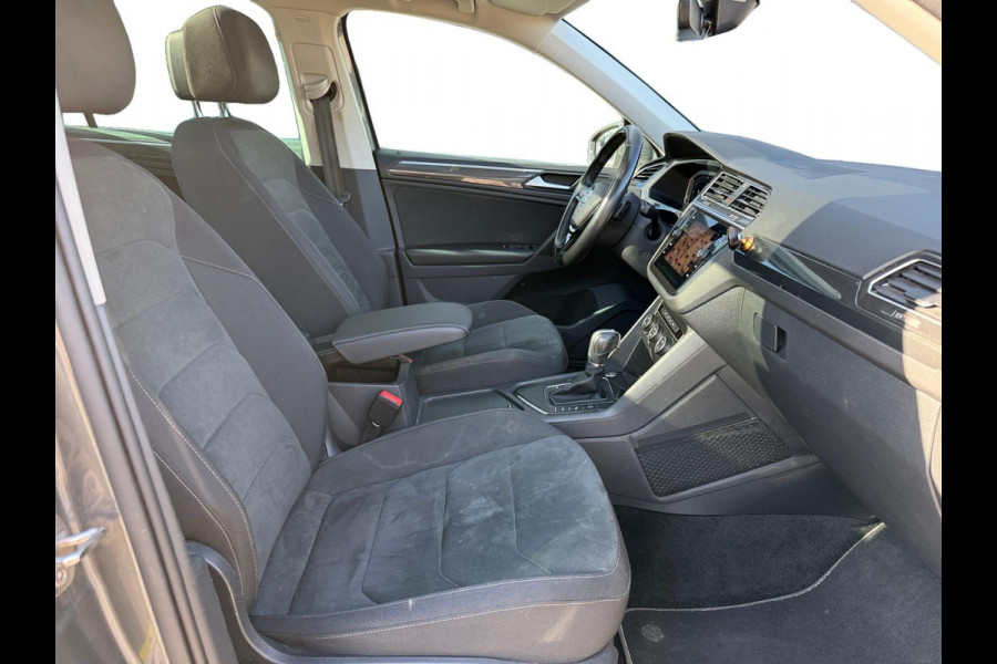 Volkswagen Tiguan 1.5 TSI ACT Highline | Pano | Dash | Alcantara