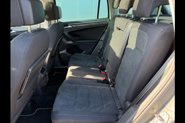 Volkswagen Tiguan 1.5 TSI ACT Highline | Pano | Dash | Alcantara