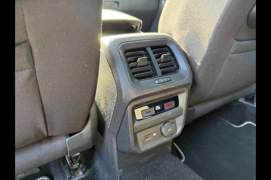 Volkswagen Tiguan 1.5 TSI ACT Highline | Pano | Dash | Alcantara