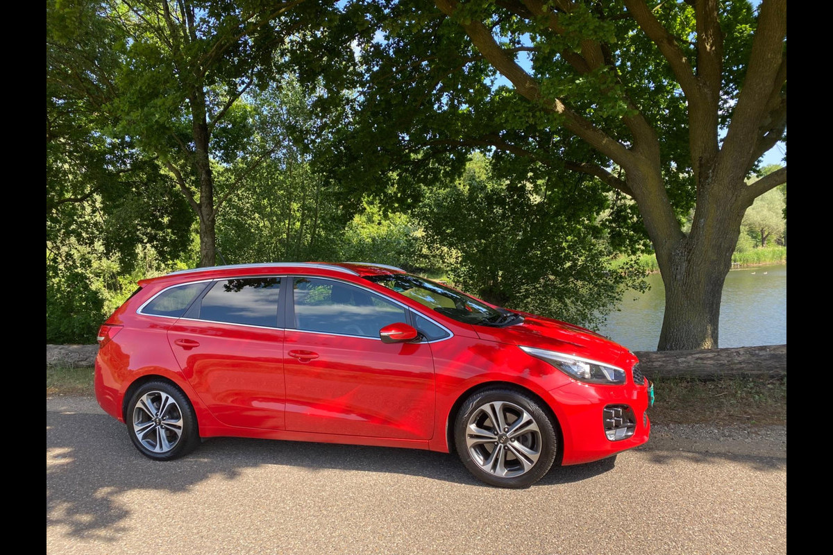 Kia cee'd Sportswagon 1.6 CRDi Business GT-Line INCL BTW Kia cee'd Sportswagon 1.6 CRDi Business GT-Line INCL BTW