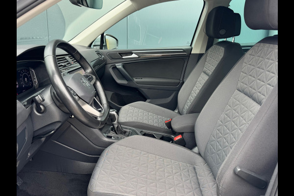 Volkswagen Tiguan 1.4 TSI eHybrid * R-line * AppleCarPlay * Side ass. * Visueel Cockpit *