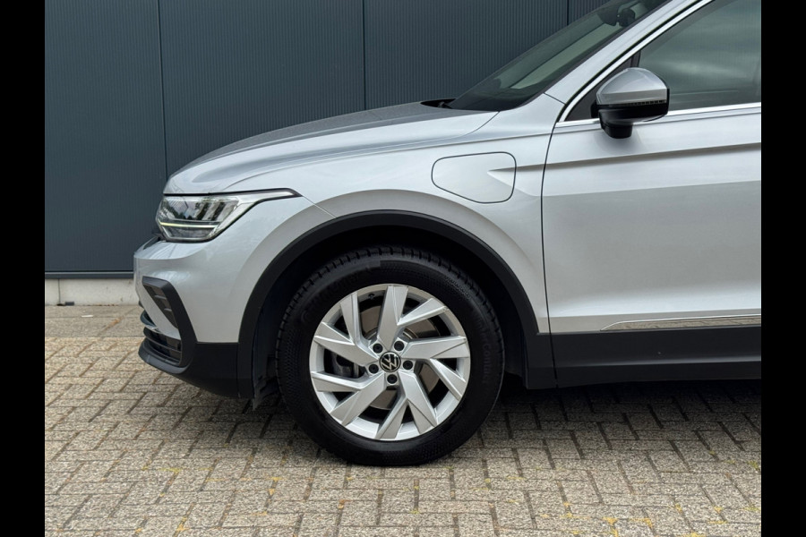 Volkswagen Tiguan 1.4 TSI eHybrid * R-line * AppleCarPlay * Side ass. * Visueel Cockpit *