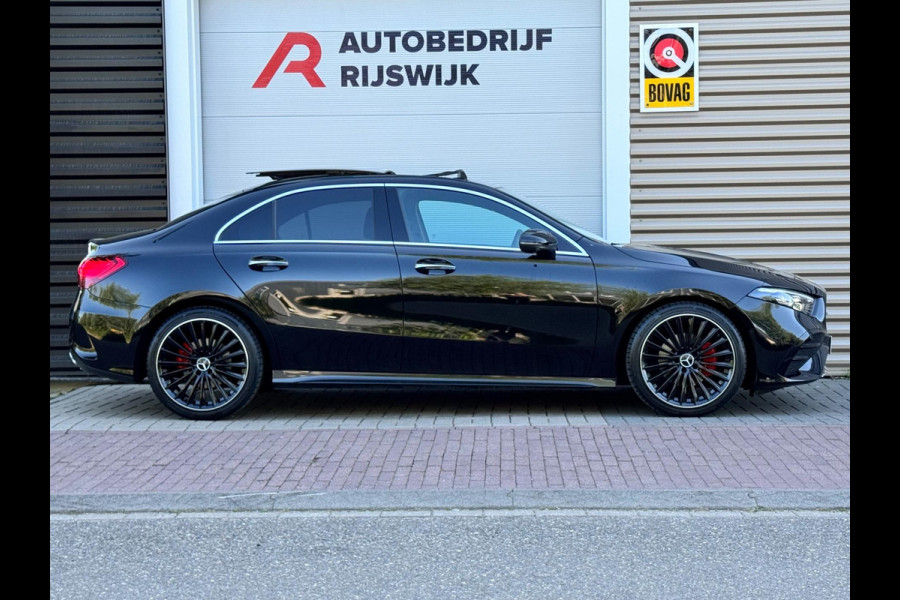 Mercedes-Benz A-Klasse 200 AMG Line Memory/360/HuD/Pano