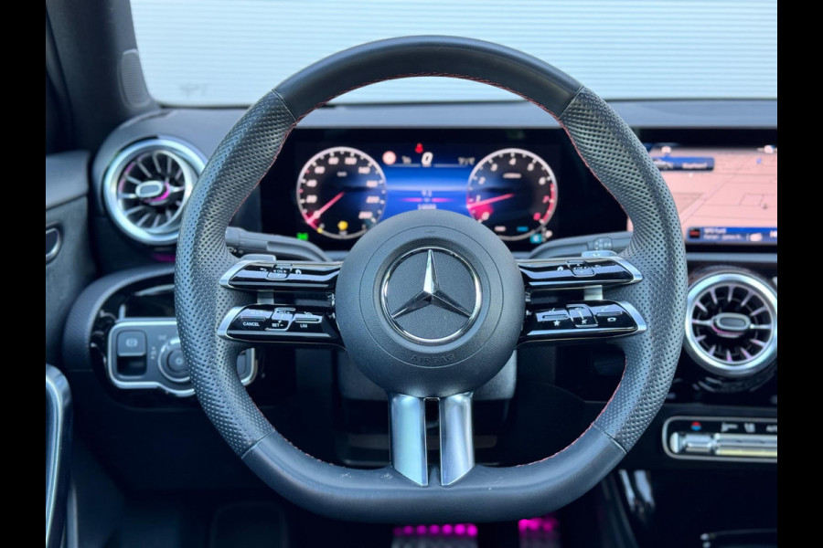 Mercedes-Benz A-Klasse 200 AMG Line Memory/360/HuD/Pano