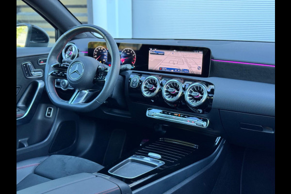Mercedes-Benz A-Klasse 200 AMG Line Memory/360/HuD/Pano