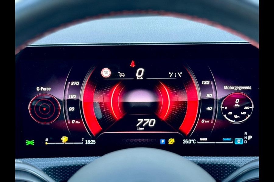 Mercedes-Benz A-Klasse 200 AMG Line Memory/360/HuD/Pano