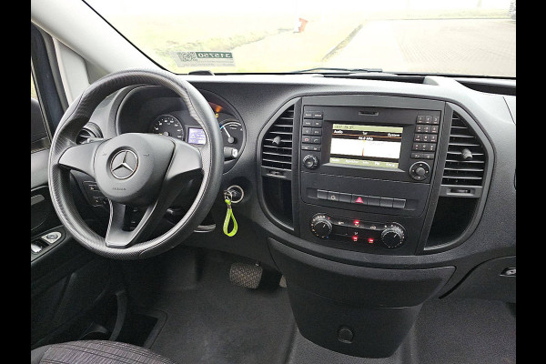Mercedes-Benz eVito eVito L2 35Kwh CarPlay Airco 100%-Elektrisch Emissievrij Deuren Pdc!