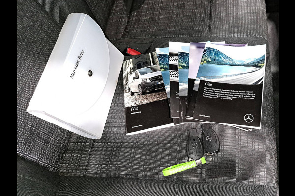 Mercedes-Benz eVito eVito L2 35Kwh CarPlay Airco 100%-Elektrisch Emissievrij Deuren Pdc!