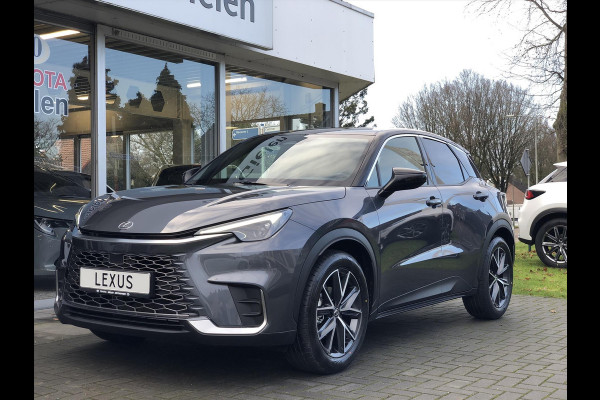 Lexus LBX 1.5 Hybrid Emotion Bi Tone | Leer, Stoel + Stuurverwarming, Parkeersensoren, Dodehoekherkenning