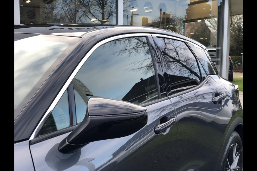 Lexus LBX 1.5 Hybrid Emotion Bi Tone | Leer, Stoel + Stuurverwarming, Parkeersensoren, Dodehoekherkenning