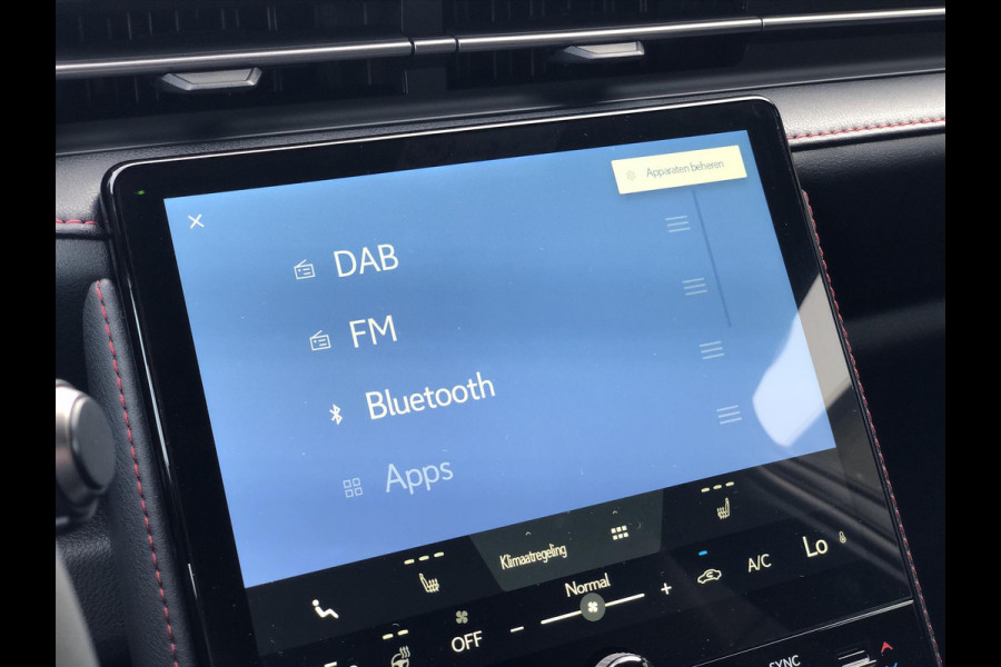 Lexus LBX 1.5 Hybrid Emotion Bi Tone | Leer, Stoel + Stuurverwarming, Parkeersensoren, Dodehoekherkenning