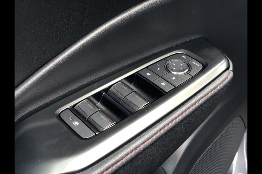 Lexus LBX 1.5 Hybrid Emotion Bi Tone | Leer, Stoel + Stuurverwarming, Parkeersensoren, Dodehoekherkenning