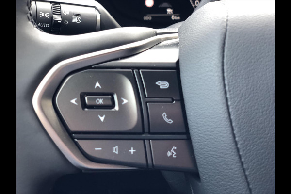 Lexus LBX 1.5 Hybrid Emotion Bi Tone | Leer, Stoel + Stuurverwarming, Parkeersensoren, Dodehoekherkenning