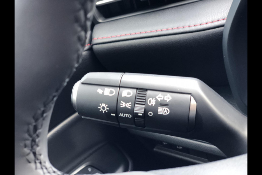 Lexus LBX 1.5 Hybrid Emotion Bi Tone | Leer, Stoel + Stuurverwarming, Parkeersensoren, Dodehoekherkenning