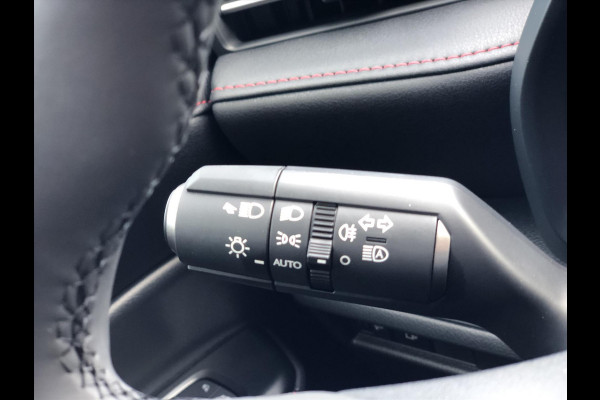 Lexus LBX 1.5 Hybrid Emotion Bi Tone | Leer, Stoel + Stuurverwarming, Parkeersensoren, Dodehoekherkenning