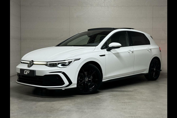 Volkswagen Golf 1.5 eTSI 3x R-Line Pano Carplay Sfeer ACC NAP