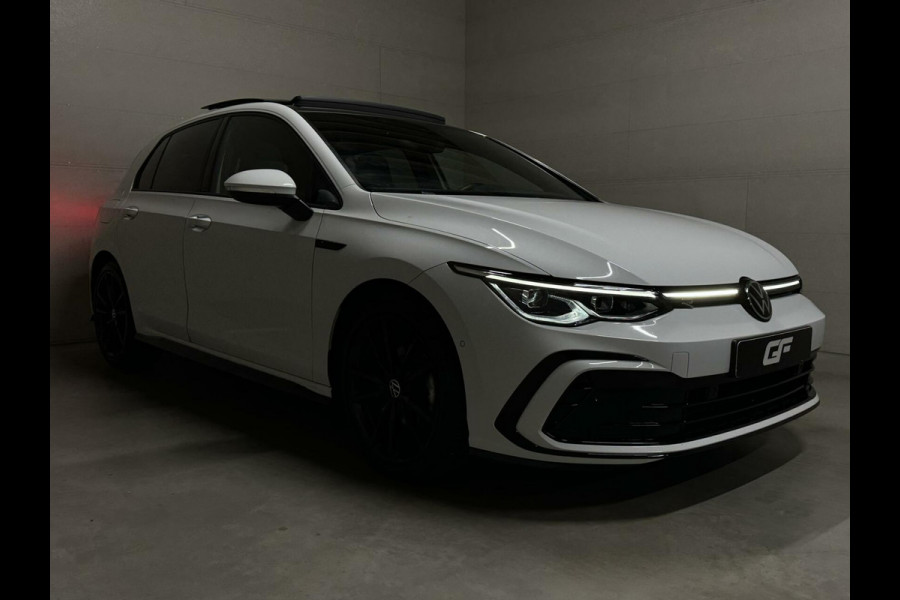 Volkswagen Golf 1.5 eTSI 3x R-Line Pano Carplay Sfeer ACC NAP