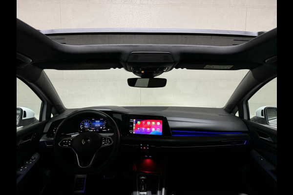 Volkswagen Golf 1.5 eTSI 3x R-Line Pano Carplay Sfeer ACC NAP