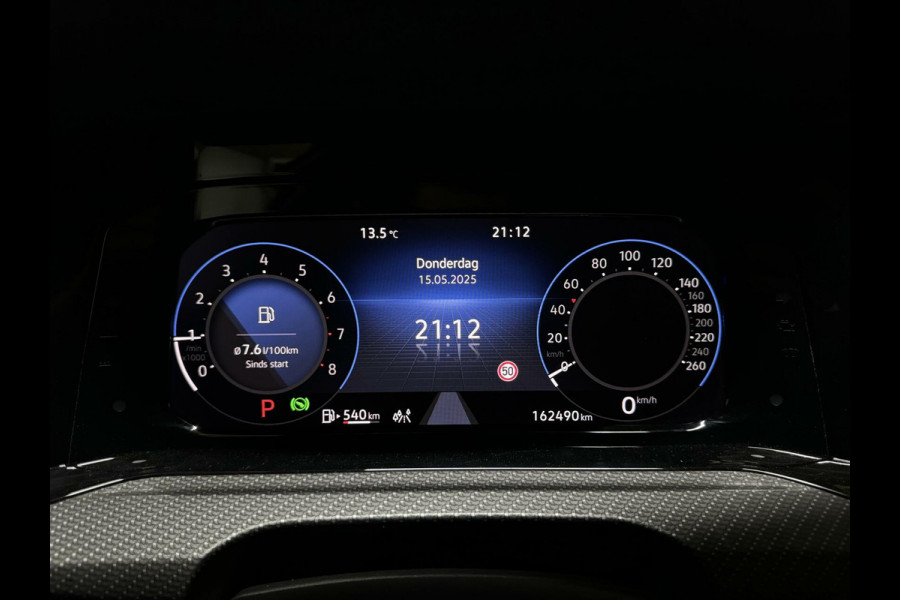 Volkswagen Golf 1.5 eTSI 3x R-Line Pano Carplay Sfeer ACC NAP