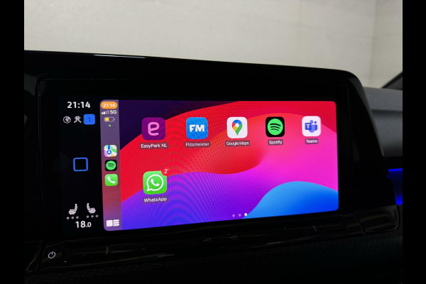 Volkswagen Golf 1.5 eTSI 3x R-Line Pano Carplay Sfeer ACC NAP