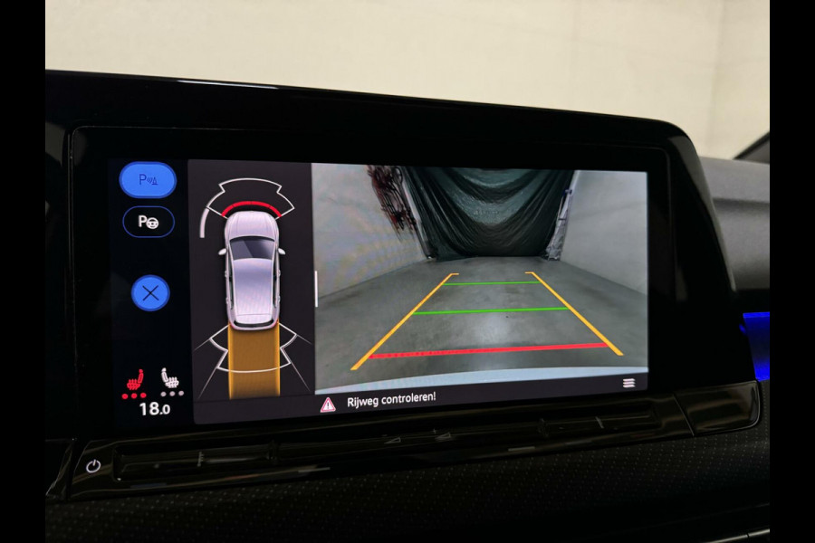 Volkswagen Golf 1.5 eTSI 3x R-Line Pano Carplay Sfeer ACC NAP