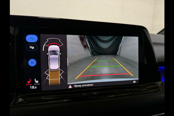 Volkswagen Golf 1.5 eTSI 3x R-Line Pano Carplay Sfeer ACC NAP