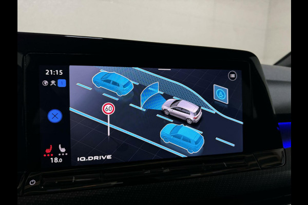 Volkswagen Golf 1.5 eTSI 3x R-Line Pano Carplay Sfeer ACC NAP