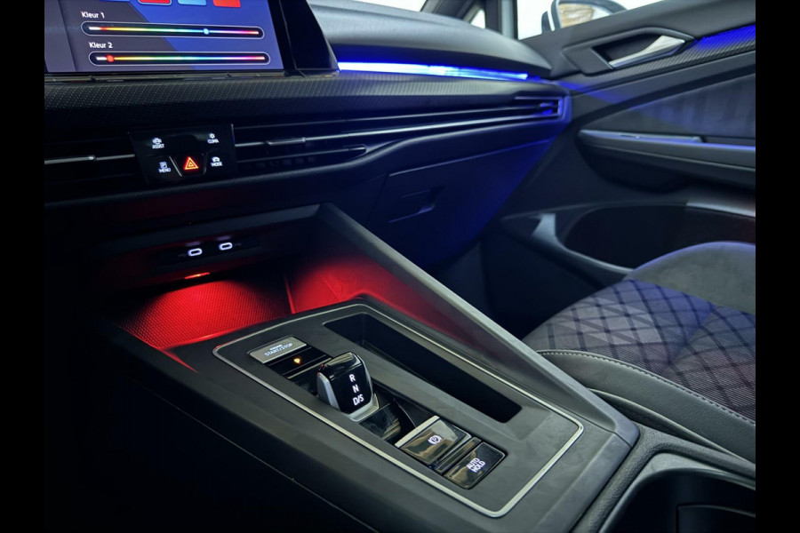 Volkswagen Golf 1.5 eTSI 3x R-Line Pano Carplay Sfeer ACC NAP