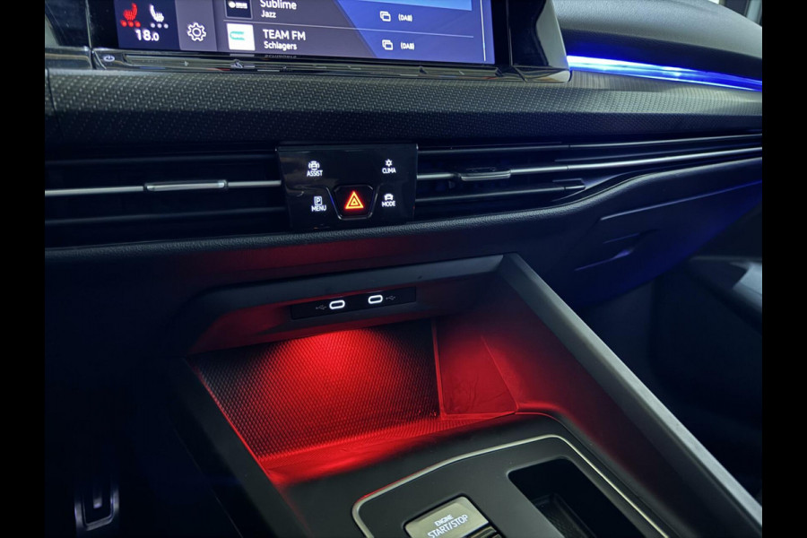 Volkswagen Golf 1.5 eTSI 3x R-Line Pano Carplay Sfeer ACC NAP