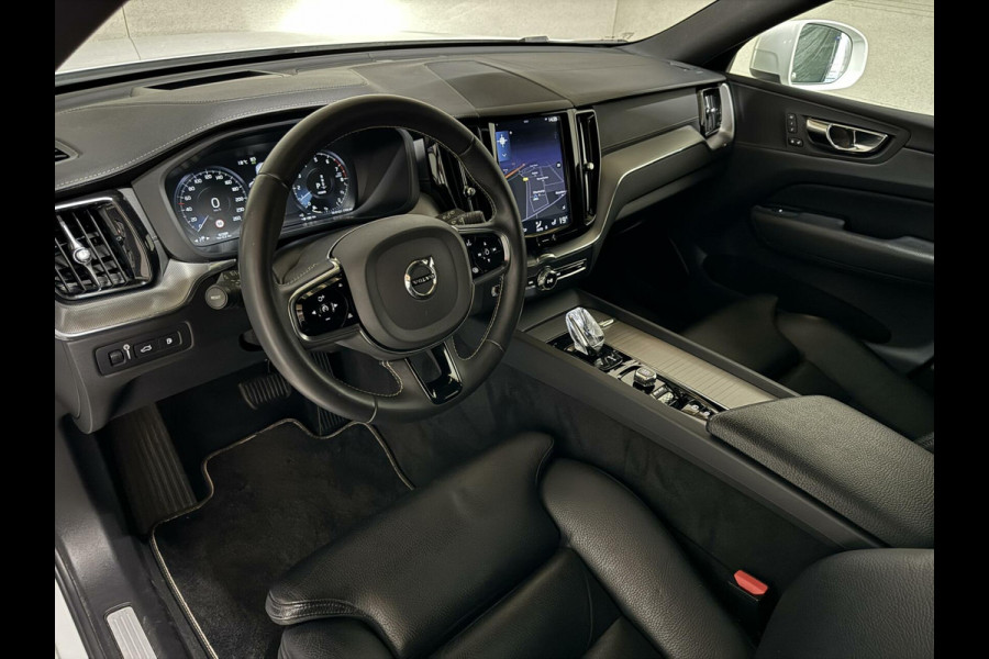 Volvo XC60 2.0 T8 Twin Engine AWD Inscription Pano Leer Trek