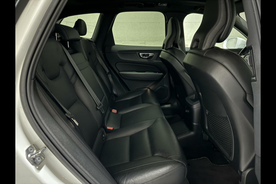 Volvo XC60 2.0 T8 Twin Engine AWD Inscription Pano Leer Trek