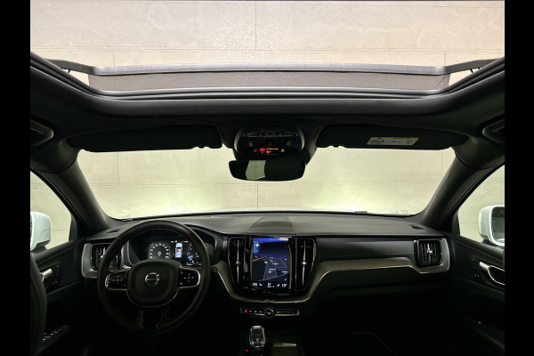Volvo XC60 2.0 T8 Twin Engine AWD Inscription Pano Leer Trek