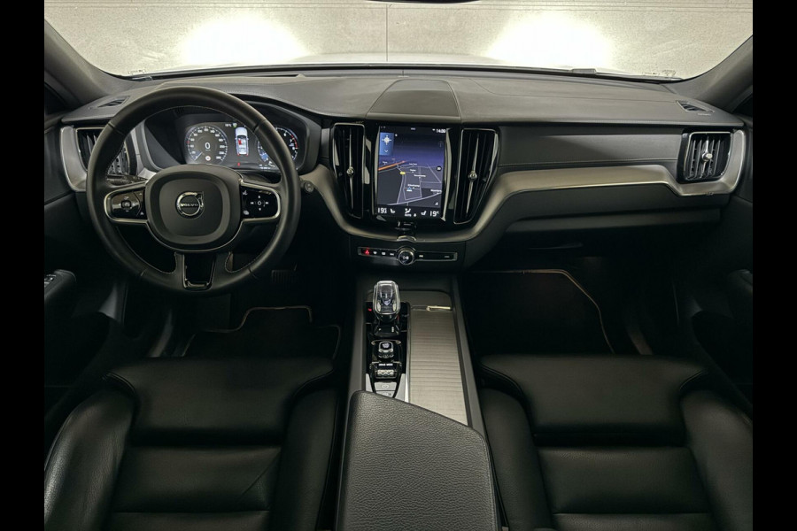 Volvo XC60 2.0 T8 Twin Engine AWD Inscription Pano Leer Trek