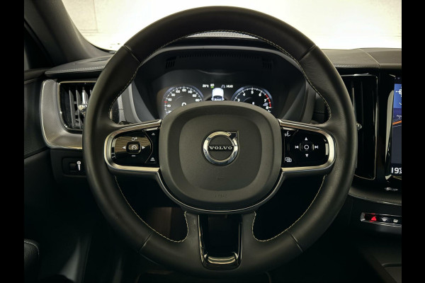 Volvo XC60 2.0 T8 Twin Engine AWD Inscription Pano Leer Trek