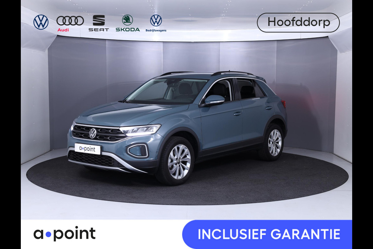 Volkswagen T-Roc 1.5 TSI Life Edition 150 pk Automaat (DSG) | Verlengde garantie | Navigatie via App | Parkeersensoren (Park assist) | Achteruitrijcamera | Adaptieve cruise control | Volkswagen T-Roc 1.5 TSI Life Edition 150 pk Automaat (DSG) | Verlengde garantie | Navigatie via App | Parkeersensoren (Park assist) | Achteruitrijcamera | Adaptieve cruise control |