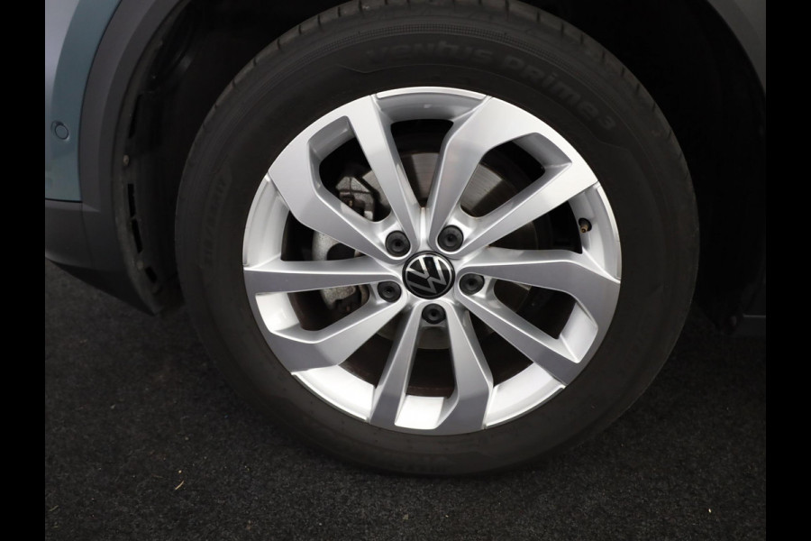 Volkswagen T-Roc 1.5 TSI Life Edition 150 pk Automaat (DSG) | Verlengde garantie | Navigatie via App | Parkeersensoren (Park assist) | Achteruitrijcamera | Adaptieve cruise control |