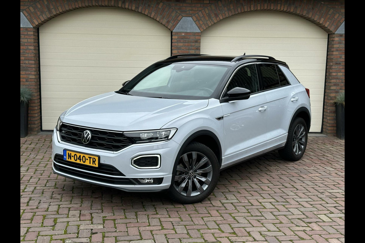 Volkswagen T-Roc 1.5 TSI R-Line Sport Business Virtual Clima Navi Carplay LED Volkswagen T-Roc 1.5 TSI R-Line Sport Business Virtual Clima Navi Carplay LED