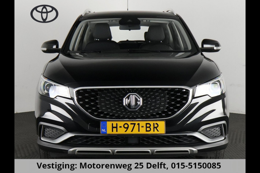 MG ZS EV LUXERY 45 kWh ACCU 89 % !! BIJNA 2020.PANODAK.KEYLESS.1e EIG. CARPLAY NAVI. GARANTIE TOT 2 JAAR*