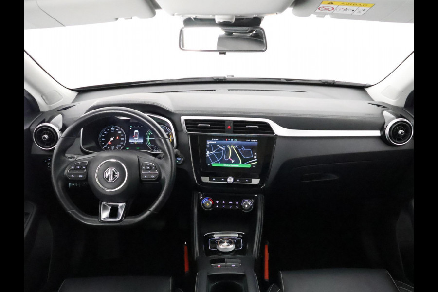 MG ZS EV LUXERY 45 kWh ACCU 89 % !! BIJNA 2020.PANODAK.KEYLESS.1e EIG. CARPLAY NAVI. GARANTIE TOT 2 JAAR*
