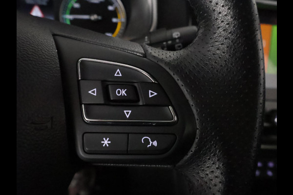 MG ZS EV LUXERY 45 kWh ACCU 89 % !! BIJNA 2020.PANODAK.KEYLESS.1e EIG. CARPLAY NAVI. GARANTIE TOT 2 JAAR*