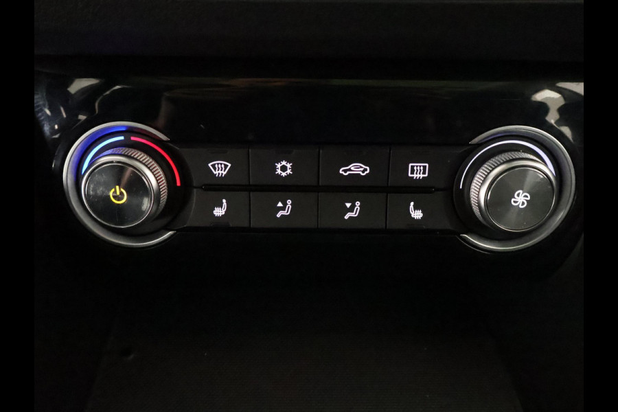 MG ZS EV LUXERY 45 kWh ACCU 89 % !! BIJNA 2020.PANODAK.KEYLESS.1e EIG. CARPLAY NAVI. GARANTIE TOT 2 JAAR*