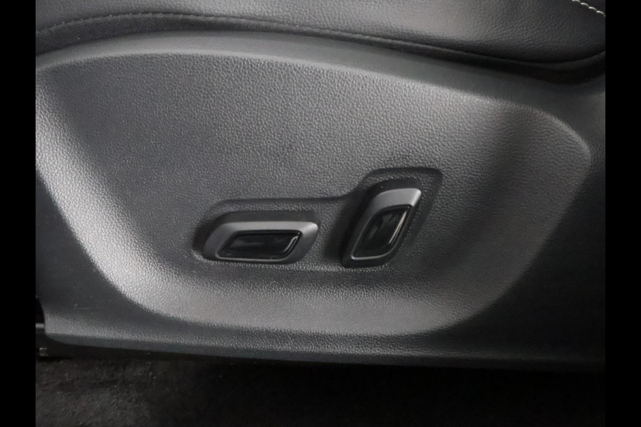 MG ZS EV LUXERY 45 kWh ACCU 89 % !! BIJNA 2020.PANODAK.KEYLESS.1e EIG. CARPLAY NAVI. GARANTIE TOT 2 JAAR*