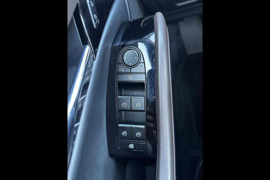 Mazda CX-30 2.0 e-SkyActiv-X M Hybrid Luxury | FABRIEKSGARANTIE T/M 2/2029 |DEALERONDERHOUDEN | I-ACTIVE SENSE PAKKET | SCHUIFKANTELDAK |  | 4-SEIZOENSBANDEN |