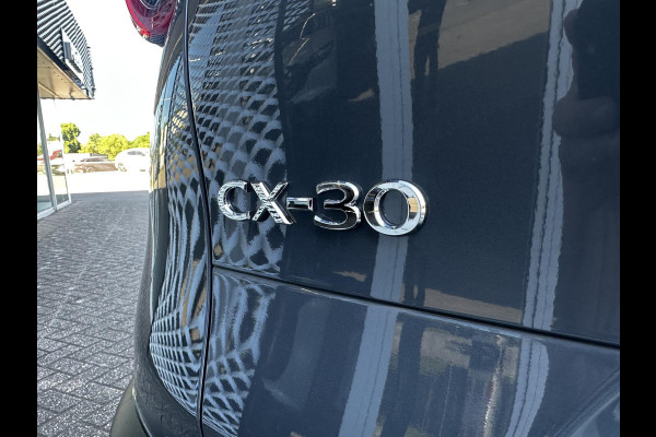 Mazda CX-30 2.0 e-SkyActiv-X M Hybrid Luxury | FABRIEKSGARANTIE T/M 2/2029 |DEALERONDERHOUDEN | I-ACTIVE SENSE PAKKET | SCHUIFKANTELDAK |  | 4-SEIZOENSBANDEN |
