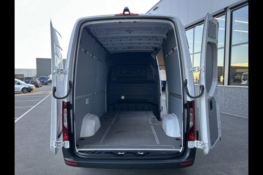 Mercedes-Benz Sprinter 316 CDI L2 H2 Automaat / LED / MBUX / Navigatie / Camera / Cruise control / Airco / 270 Graden achterdeuren
